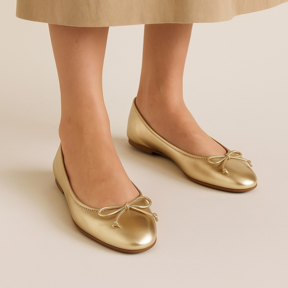 โจ๐ฉฐ Metallic Gold Ballet Flats โ Rouge ๐ฉฐโจ - Picture 3 of 11